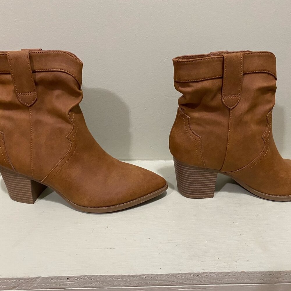Time and Tru Brown Leather Boots